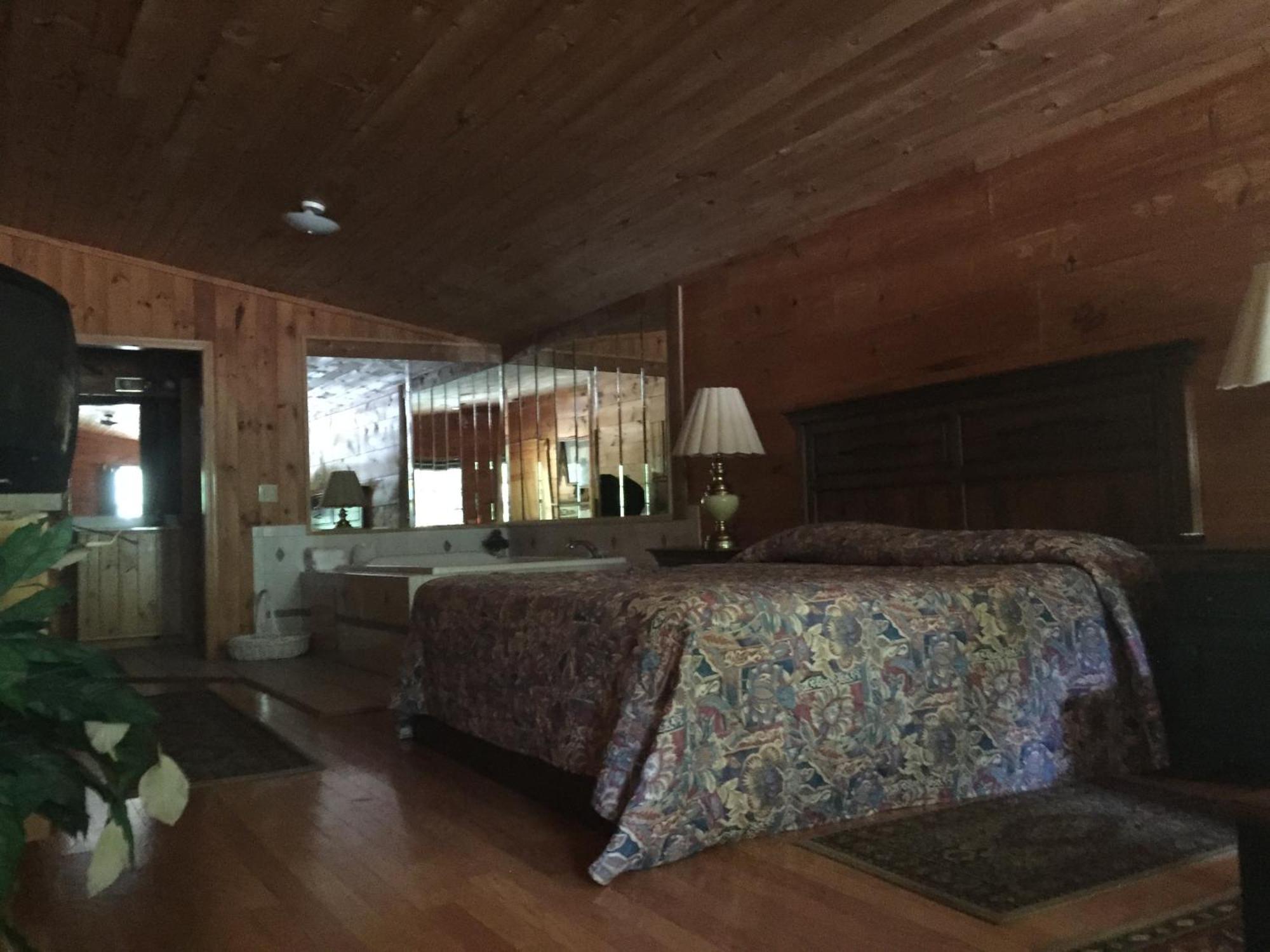 Highland Hills Motel & Cabins Boone Quarto foto