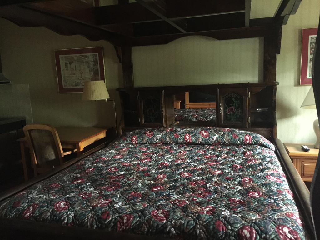 Highland Hills Motel & Cabins Boone Quarto foto