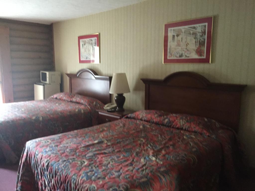 Highland Hills Motel & Cabins Boone Quarto foto